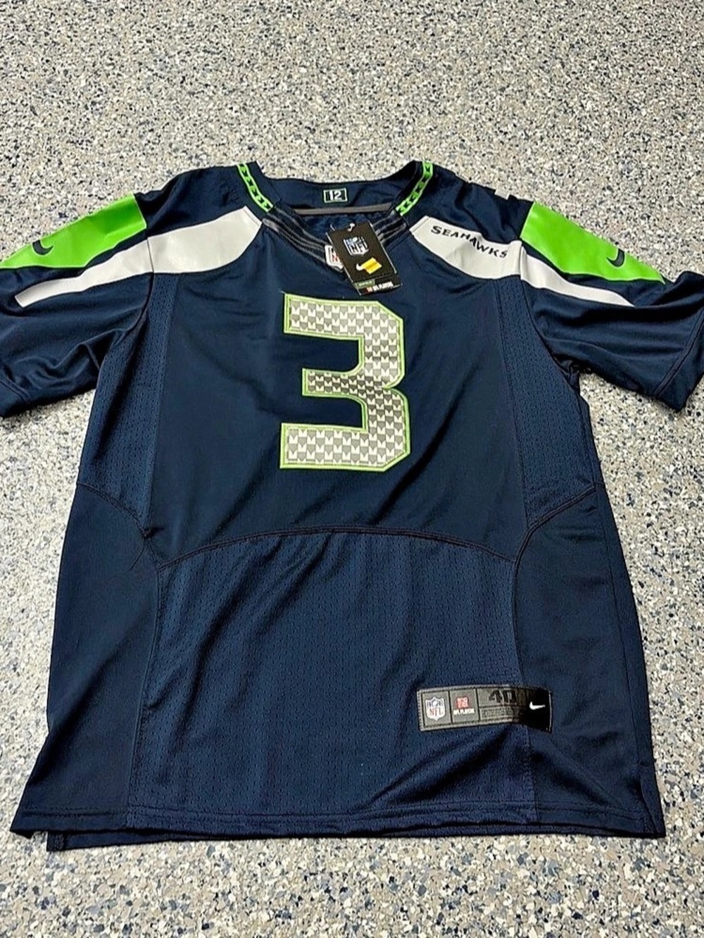 NFL Seattle Seahawks Russell Wilson #3 jersey size 40